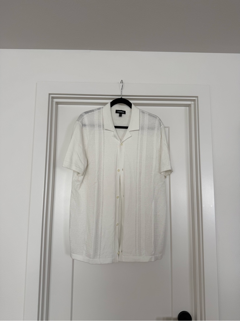Express White Short-Sleeve Knit Button-Front Shirt